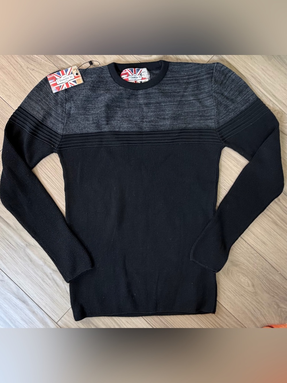7 Downie St Men's Black and Charcoal Waffle Crewneck Sweater L NEW - Picture 1 of 6